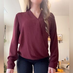 Maroon Business casual blouse button sleeves cute